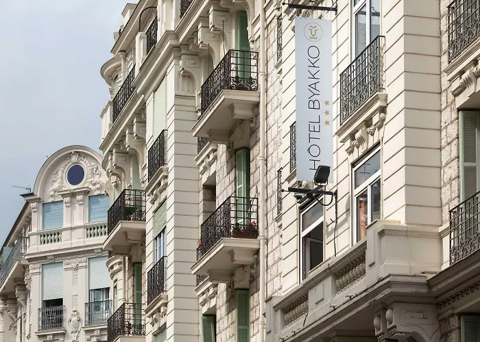 Hôtel Byakko Nice by Wyndham